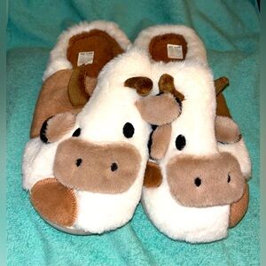 Cartoon Cow Design slide on Slippers Size 9 1/2